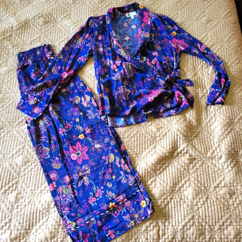 Anthropologie lounge set